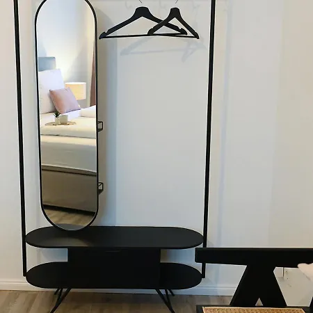 Stays4you - Zentrale Lage, Uninaehe, Extralange Betten