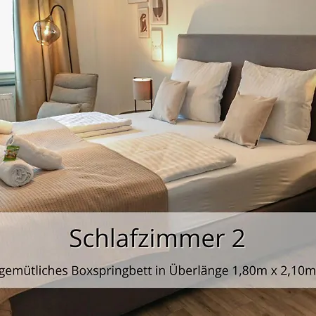 Apartment Stays4you - Zentrale Lage, Uninaehe, Extralange Betten *