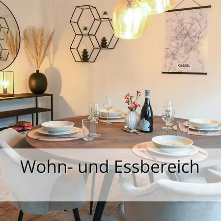 Stays4you - Zentrale Lage, Uninaehe, Extralange Betten *