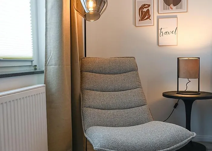 Stays4you - Zentrale Lage, Uninaehe, Extralange Betten *